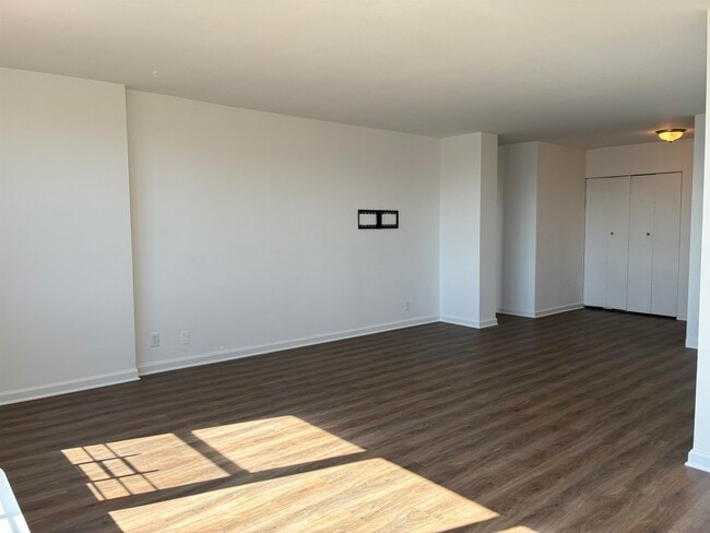 500 Central Ave Unit 1710