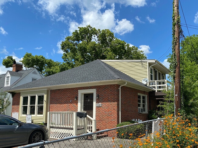 Photo - 1107 Richmond Rd