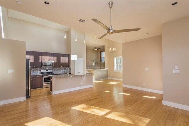 Photo - 2708 Oak Springs Dr