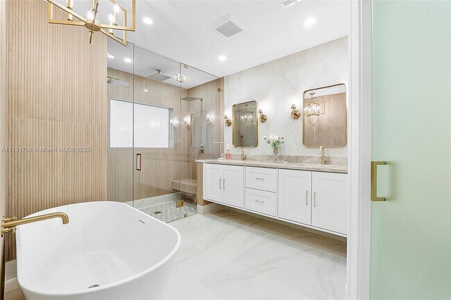 Photo - 3540 NE 28th Ave