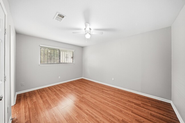 Photo - 12903 Claygate Dr
