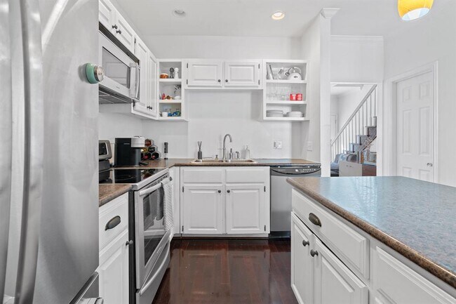 Photo - 1307 Kinney Ave Unit 136