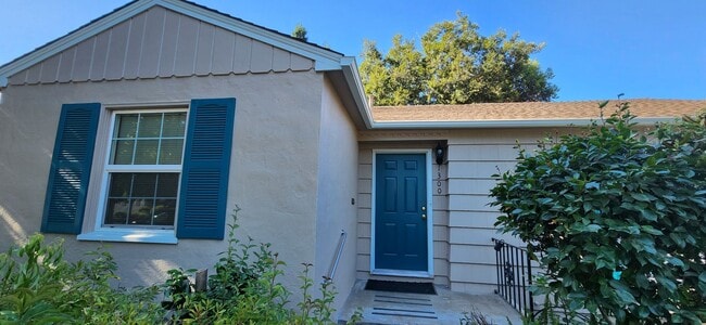 Photo - Beautiful 3 Bedroom Home in the Heart of Land Park