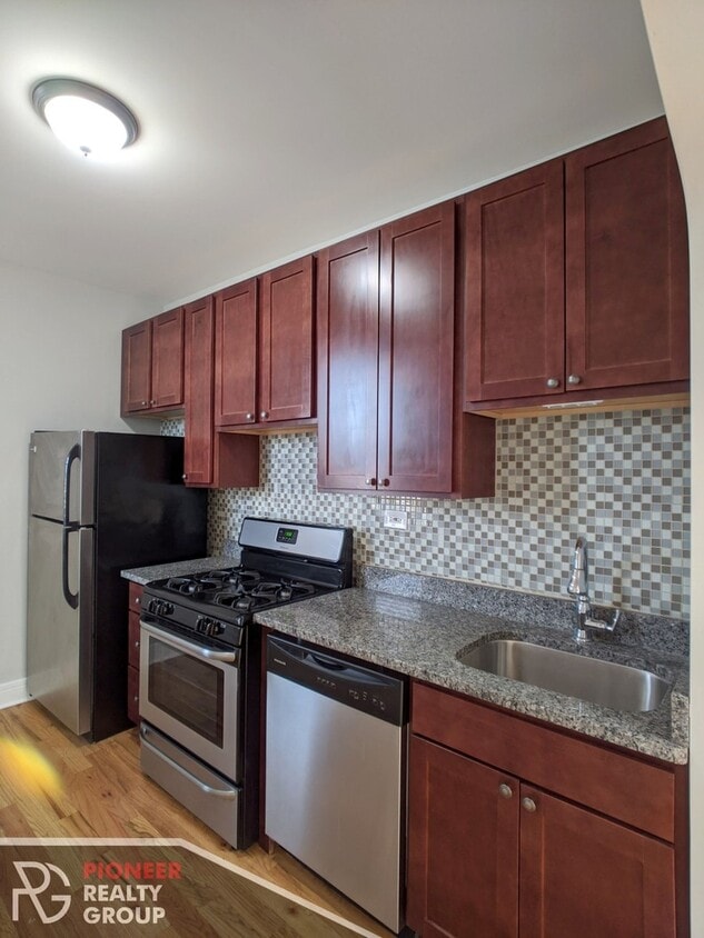 Photo - 4423 N Wolcott Ave (Chicago, IL)
