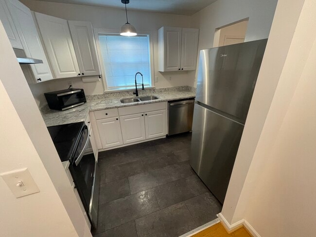 Photo - 1218 Holmes Ave