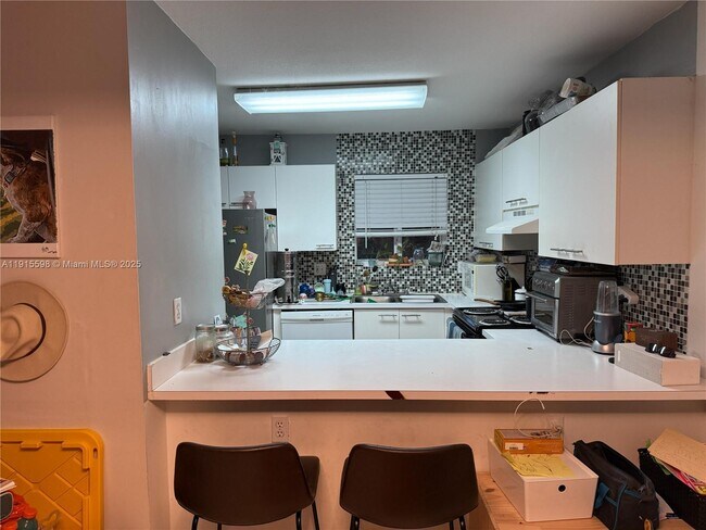 Photo - 6245 SW Kendale Lakes Cir Unit 209