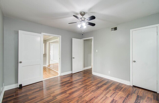 Building Photo - 3626 Songwood St