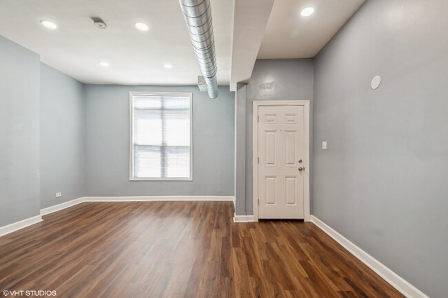 6649 S Greenwood Ave Unit 1