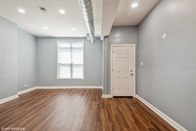 Photo - 6649 S Greenwood Ave Unidad 1