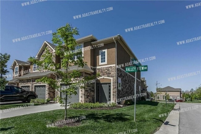 Photo - Like New Blue Valley Townhome-Available in JUNE!!