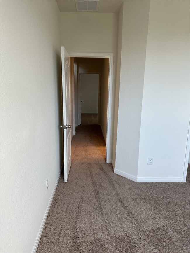 Photo - 3019 Kastania Ln