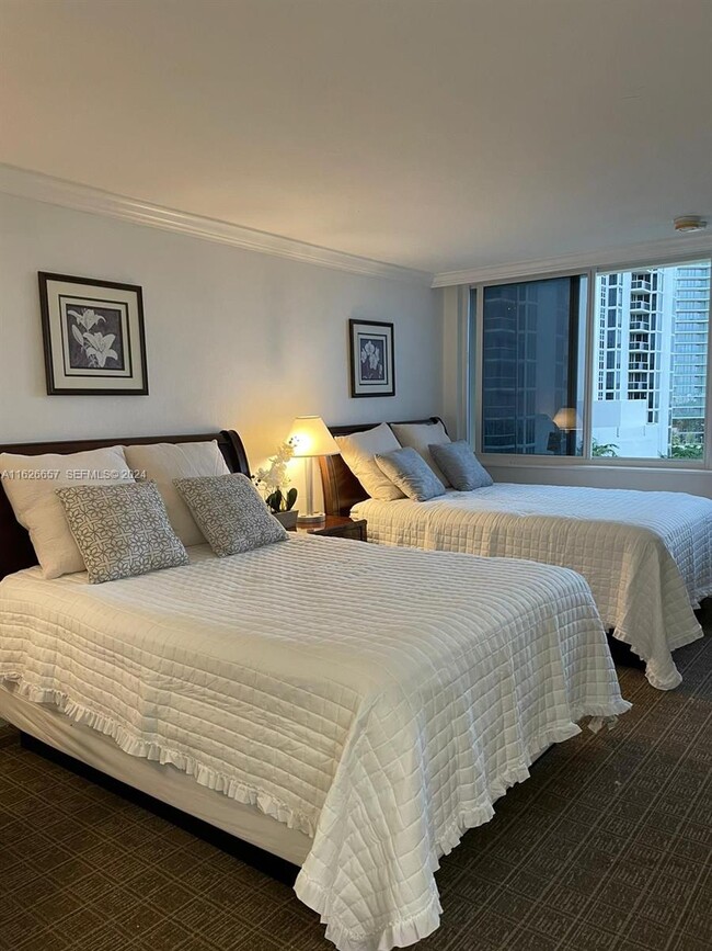 Photo - 19201 Collins Ave Unit 640