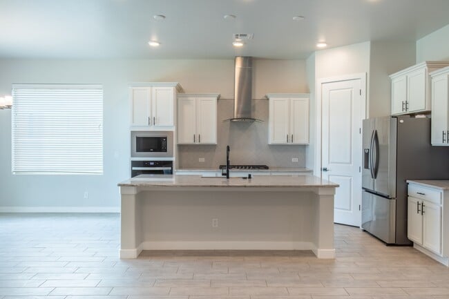 Photo - 6202 Bayberry Rd