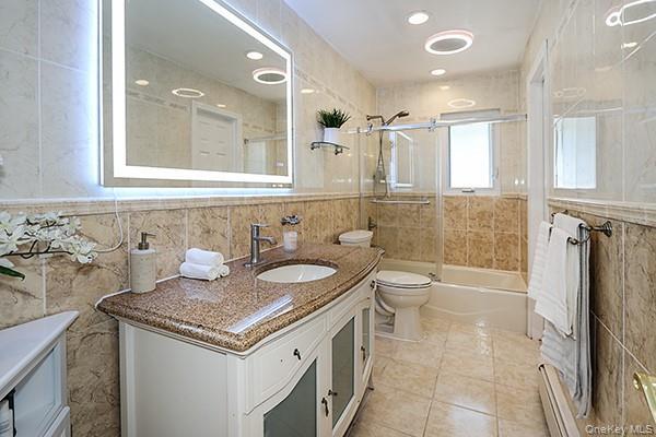 Photo - 12 Barnum Ave