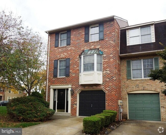 Building Photo - 7999 Clipper Ct Rental