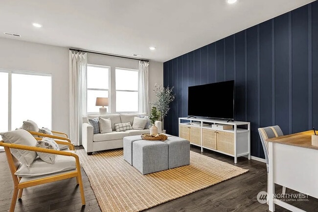 Photo - 4333 Savannah Lp NE