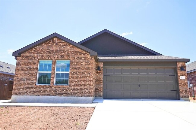 Building Photo - 1521 Boggy Crk Rnch Rd Rental
