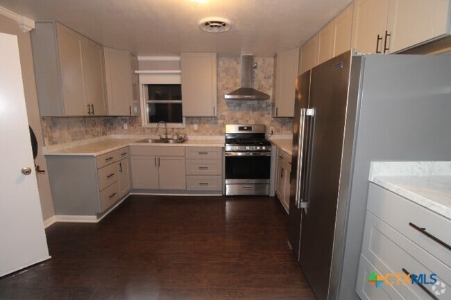 Building Photo - 2104 Brantley Ave Rental