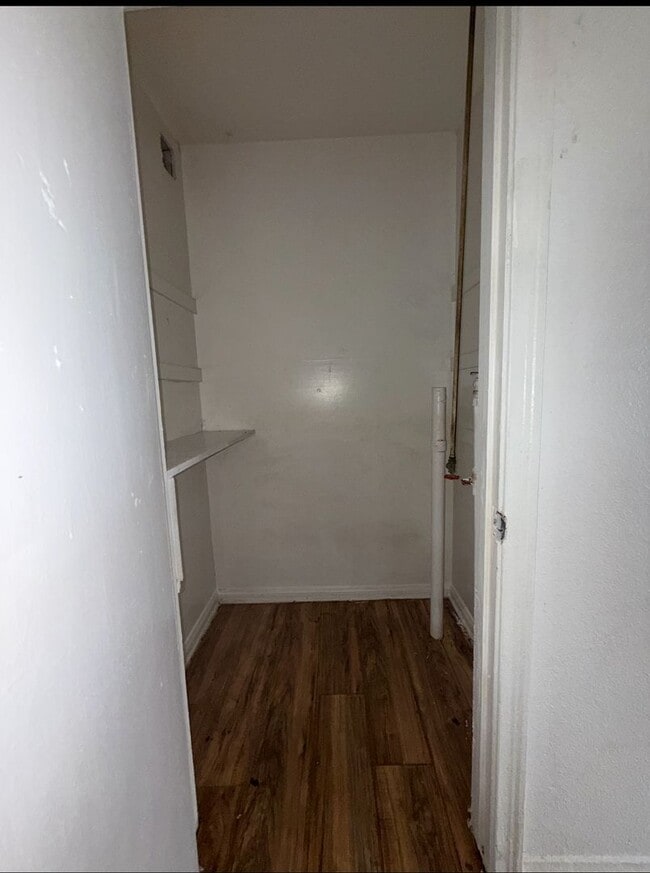 Building Photo - 908 Sissom Rd Unit #3 Rental