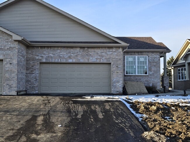 Building Photo - 56 Olympus Dr