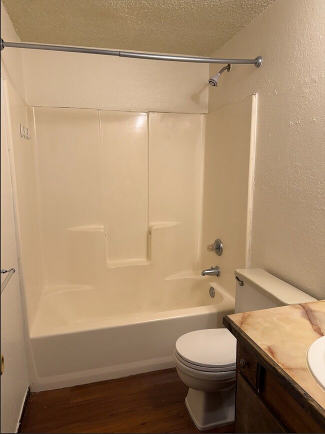 Photo - Charming 2 Bed, 1 Bath Home Near OCCC!