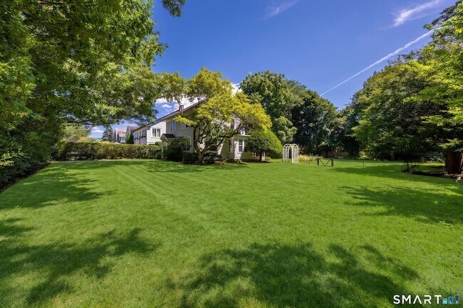 12 Roosevelt Rd