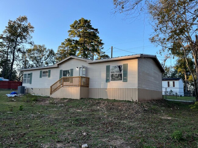 Building Photo - 12070 Clark Ln