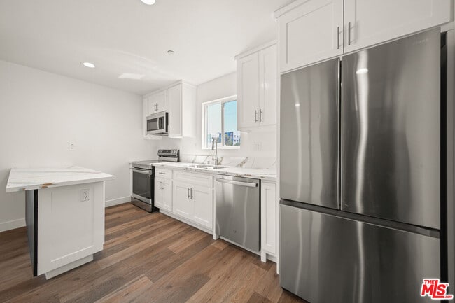 Photo - 1055 Wilton Pl Unidad 1/2