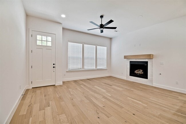 Photo - 510 W Persimmon St