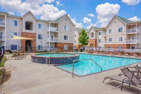 Photo - 2200 Classen Blvd Condominio