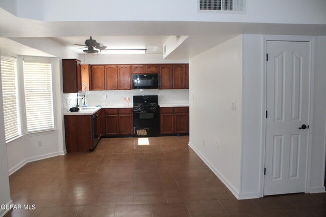 Photo - 12516 Twin Leaf Dr