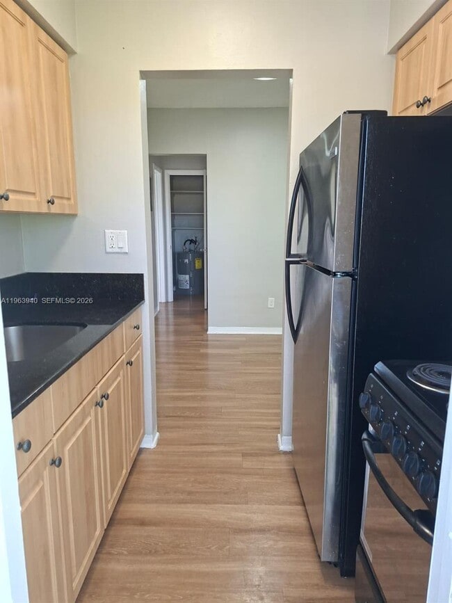 Photo - 13025 Emerald Dr Unidad 259