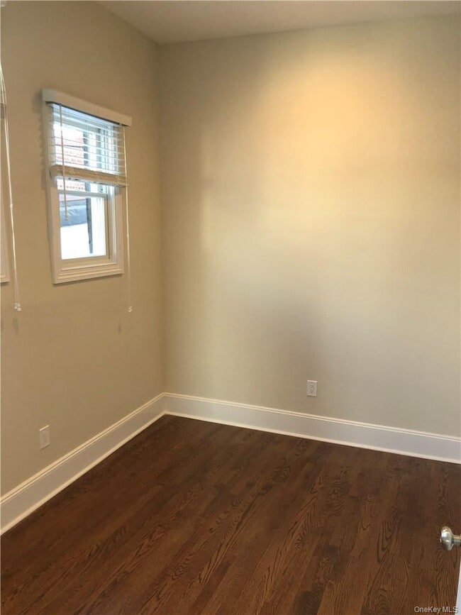 Photo - 195 Main St Unit 5