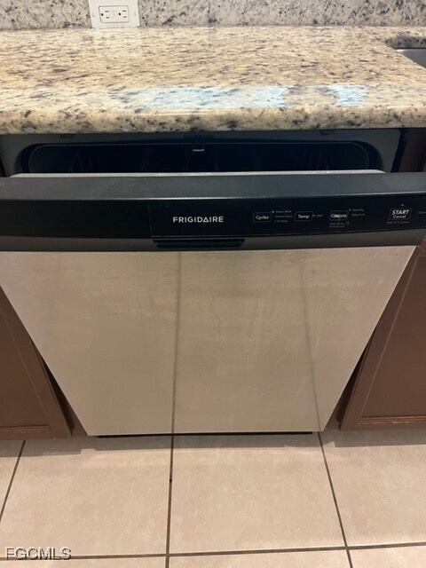 Photo - 3022 SE Santa Barbara Pl