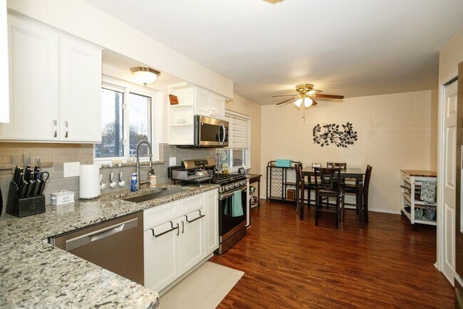 Photo - 28115 Little Mack Ave