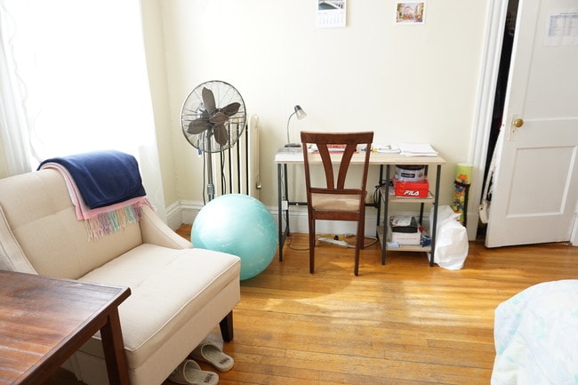 Photo - 159 Kelton St