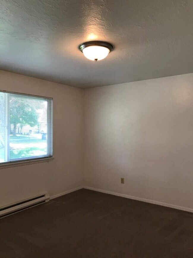 Photo - 787 Meadows Dr Unit 1