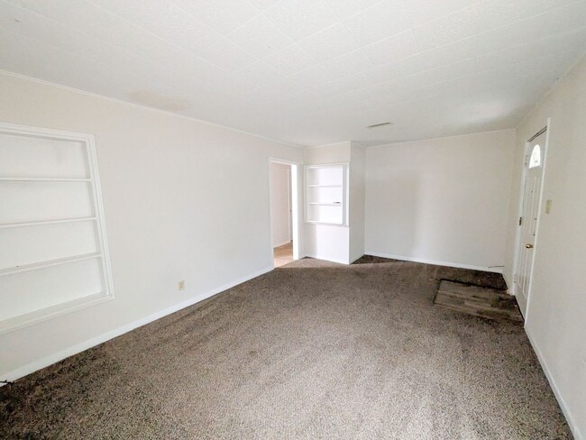 Photo - 5365 E Parkway Dr