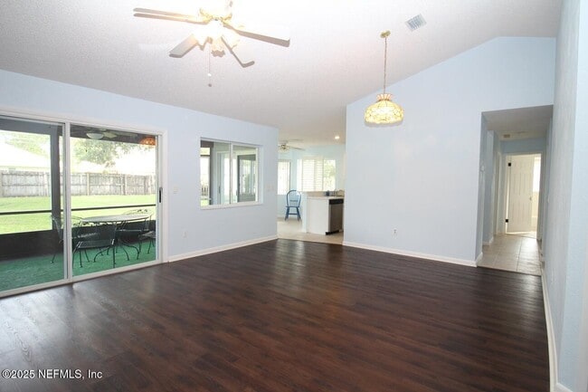 Photo - 48 Westover Ln
