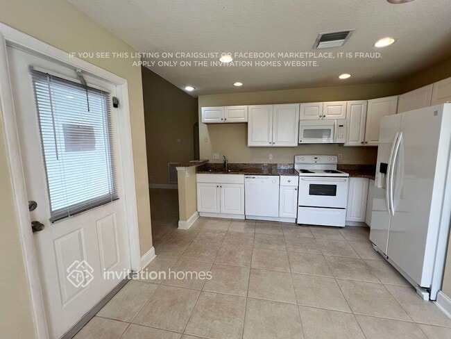 Photo - 1318 SW Bartell Ave