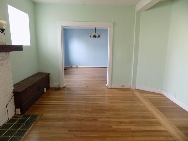 Photo - 3621 Childs St Unit 1