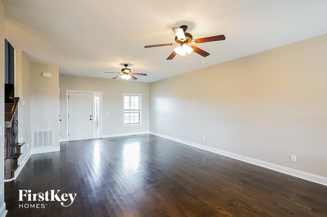 1233 Allmon Dr