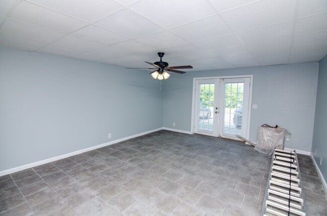 Photo - 1041 Harold Dr