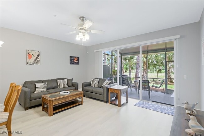 Photo - 836 Hampton Cir