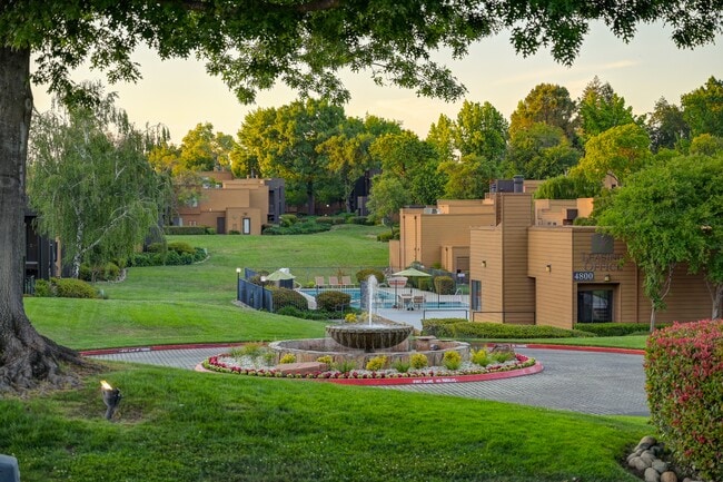 Photo - Fountains of Fair Oaks