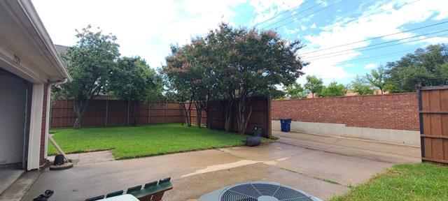 Photo - 7523 Aberdon Rd