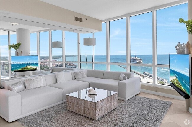 Building Photo - 100 South Pointe Dr Unit 2104 Rental