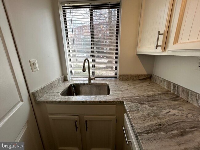 Photo - 3815 Davis Pl NW Unit 1