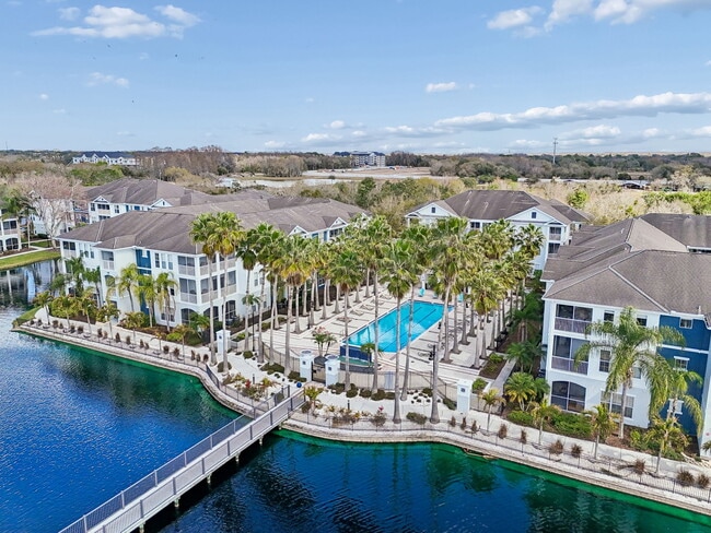 Building Photo - Seasons at Westchase