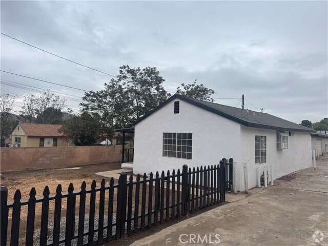 Building Photo - 10543 Campbell Ave Rental
